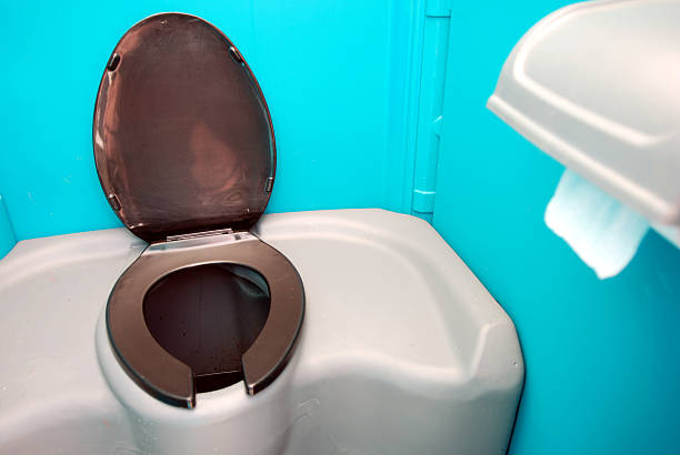 Porta potty delivery and setup in Dupont, WA